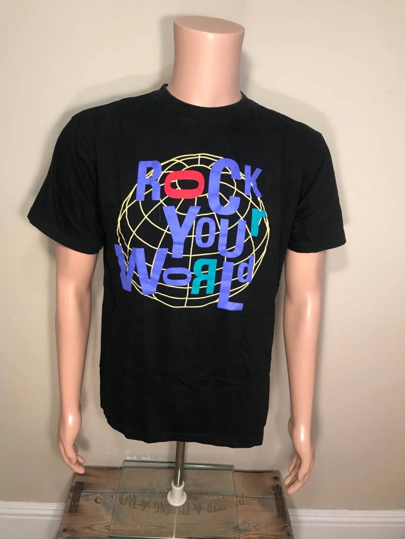 Vintage 1995 Rock & Roll Hall Of Fame T-Shirt - Cleveland, Ohio Vintage 1995 Rock & Roll Hall Of Fame T-Shirt - Cleveland, Ohio von FunnyTruckerHats