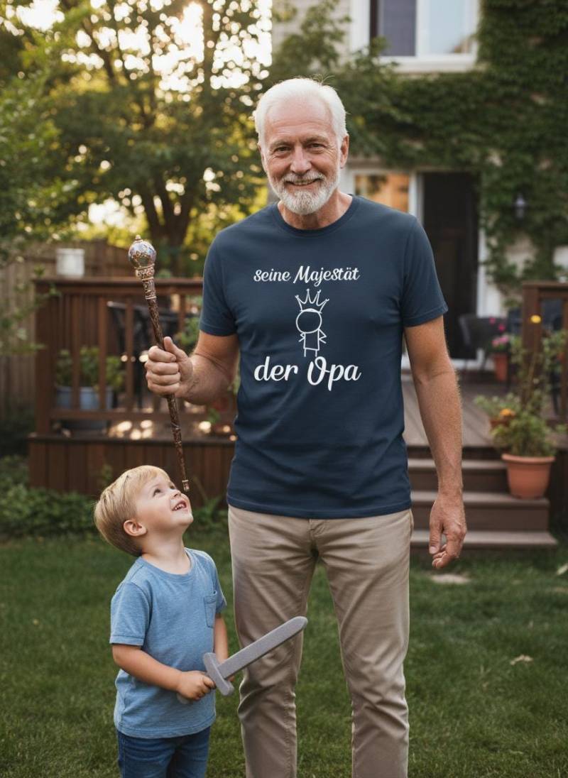 Herren T-Shirt Seine Majestät Der Opa Geburtstagsgeschenk Für Opas Lustiges Geschenk Mit Spruch von FunnyZoomStore
