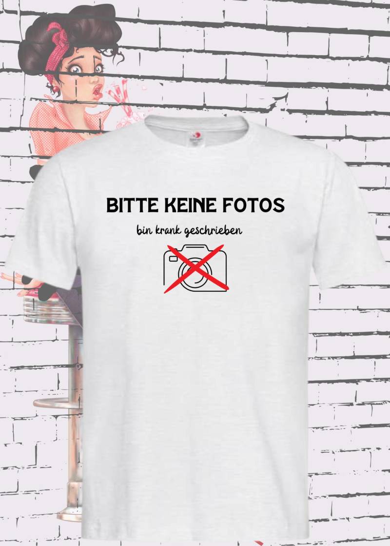 Krankgeschrieben T-Shirt Witziges Statement Shirt Lustiges Geschenk Unisex von FunnyZoomStore