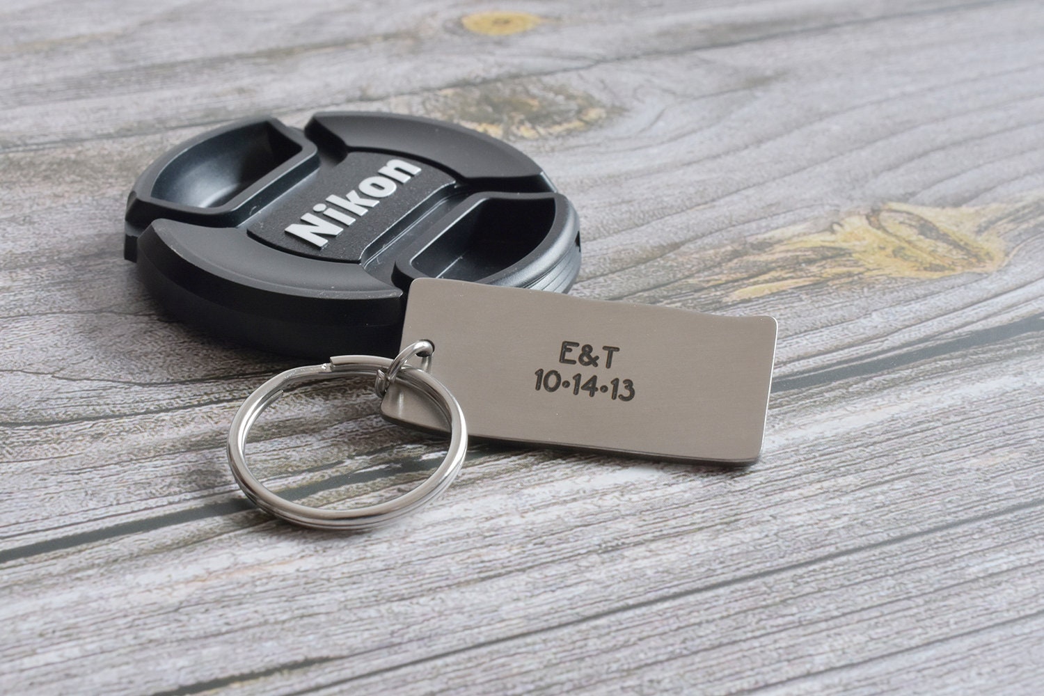 Personalisierter Edelstahl Schlüsselanhänger Individuell Graviertes Geschenk von Funnymetals