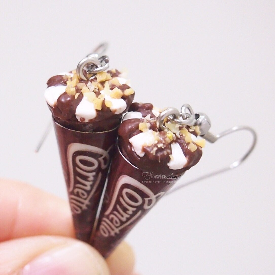 Lebensmittel Schmuck - Cornetto Eis Ohrringe Lebensmittel Schmuck - Cornetto Eis Ohrringe von FunwithArtz