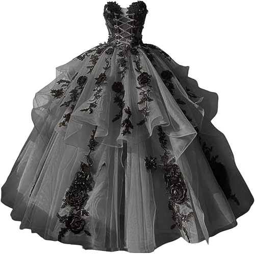 Fuomomo Gothic Quinceanera-Kleider mit Tüll und schwarzer Blumenspitze Bohemian Off The Shoulder Brautkleider für Quinceaneras und Quinceaneras MT048 von Fuomomo