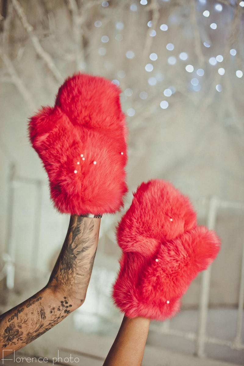 Rote Kaninchenfell-Fäustlinge - Echtpelz Winterhandschuhe Für Damen & Herren | Handgefertigte Stulpen von FurForestfox