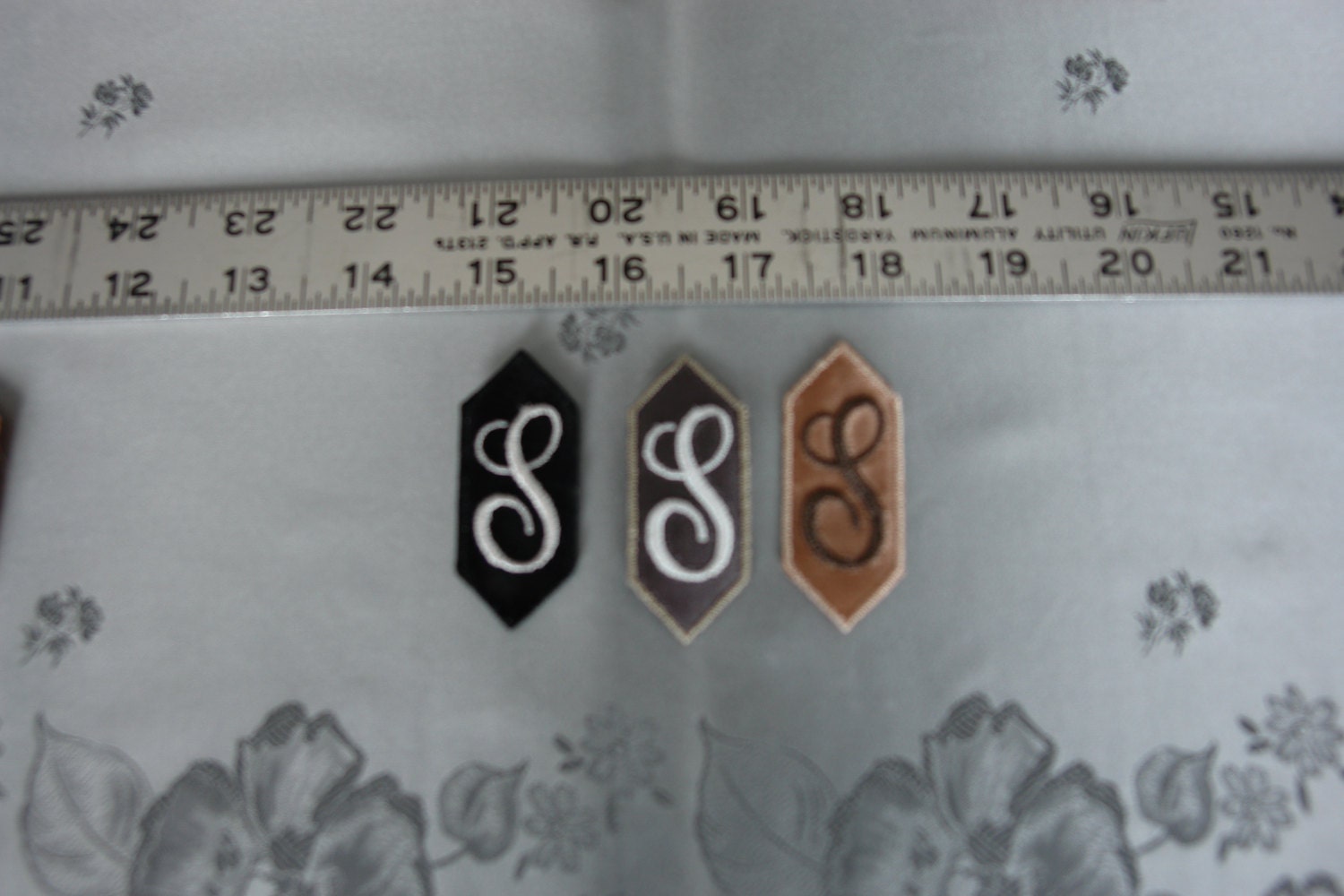 Bestickt Monogrammed Initial-S von FurUsedGold