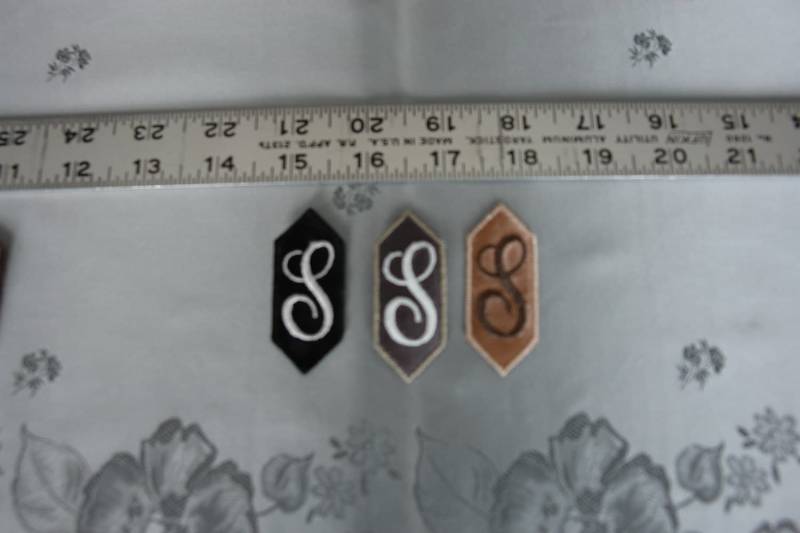 Bestickt Monogrammed Initial-S Bestickt Monogrammed Initial-S von FurUsedGold