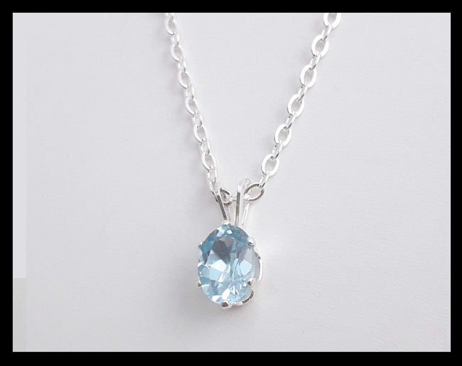 8x6mm Oval Shaped Lt Aquamarin 1A | March Birthstone Anhänger Mit 20In Sterling Silber Kette Halskette - Tolles Schmuck Geschenk von FurrEndlyCrafts