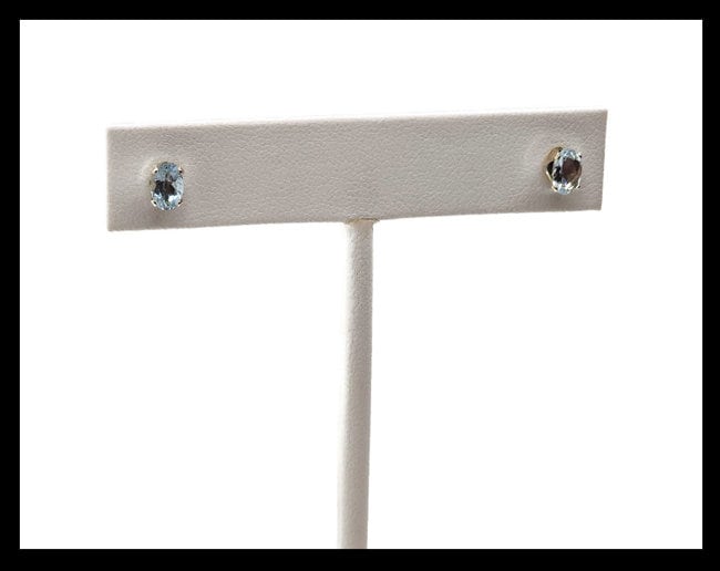 Aquaoval6x4M1A Und 6x4M7A - Lt Blauer Aquamarin 6x4mm | Geburtsstein März Ovale Ohrstecker Mit Sterling Silber Beiträge & Pushbacks von FurrEndlyCrafts