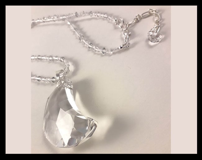 Große Swarovski Halbmond Und Preciosa Kristall Halskette - Inspiration Design Von Sailor Moon von FurrEndlyCrafts