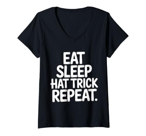 Damen Eat Sleep Hat Trick Repeat Fußball -Routinesportler - T-Shirt mit V-Ausschnitt Damen Eat Sleep Hat Trick Repeat Fußball -Routinesportler - T-Shirt mit V-Ausschnitt von Fußballbestimmung Spieler