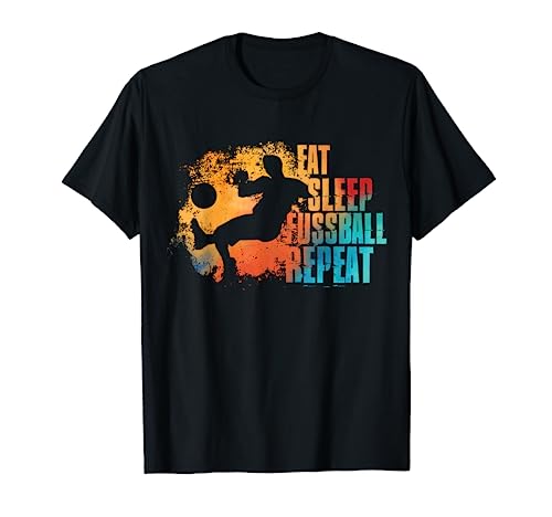 Eat Sleep Fußball Repeat Fußballer Jungen Kinder Herren T-Shirt von Fussballer & Fussball Fan Motive Geschenkideen