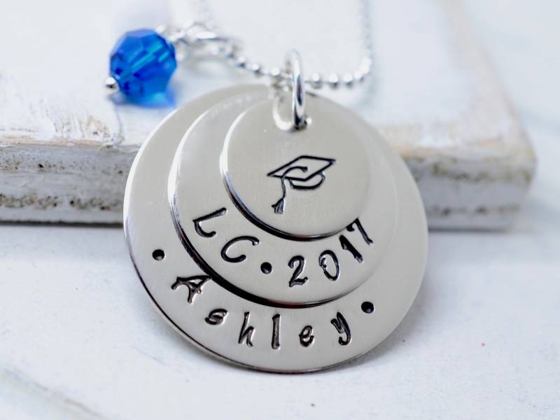 Halskette, Geschenk Für Sie, Personalisierte Klasse Von 2021, High School College Abschluss, Gravierter Schmuck Absolventen, Individuelles von FutureHeirloomDesign