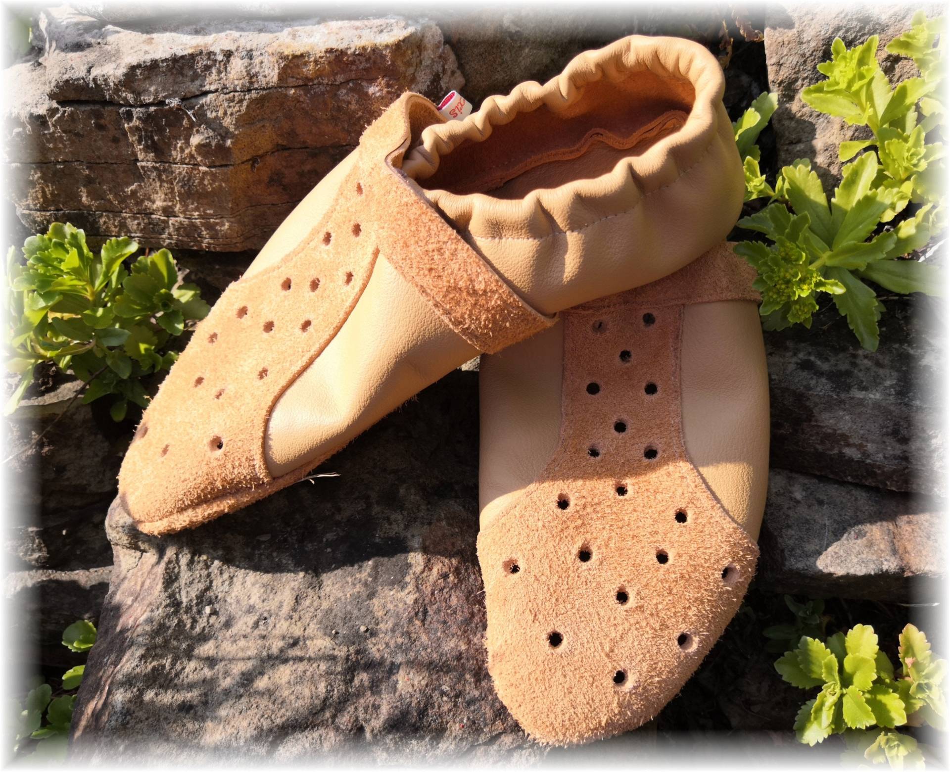 Lederpuschen Für Erwachsene. Mokassin Slipper Barfußschuhe Hausschuhe Erwachsene Uni - Alle Farben von FuxisKrabbelschuhe