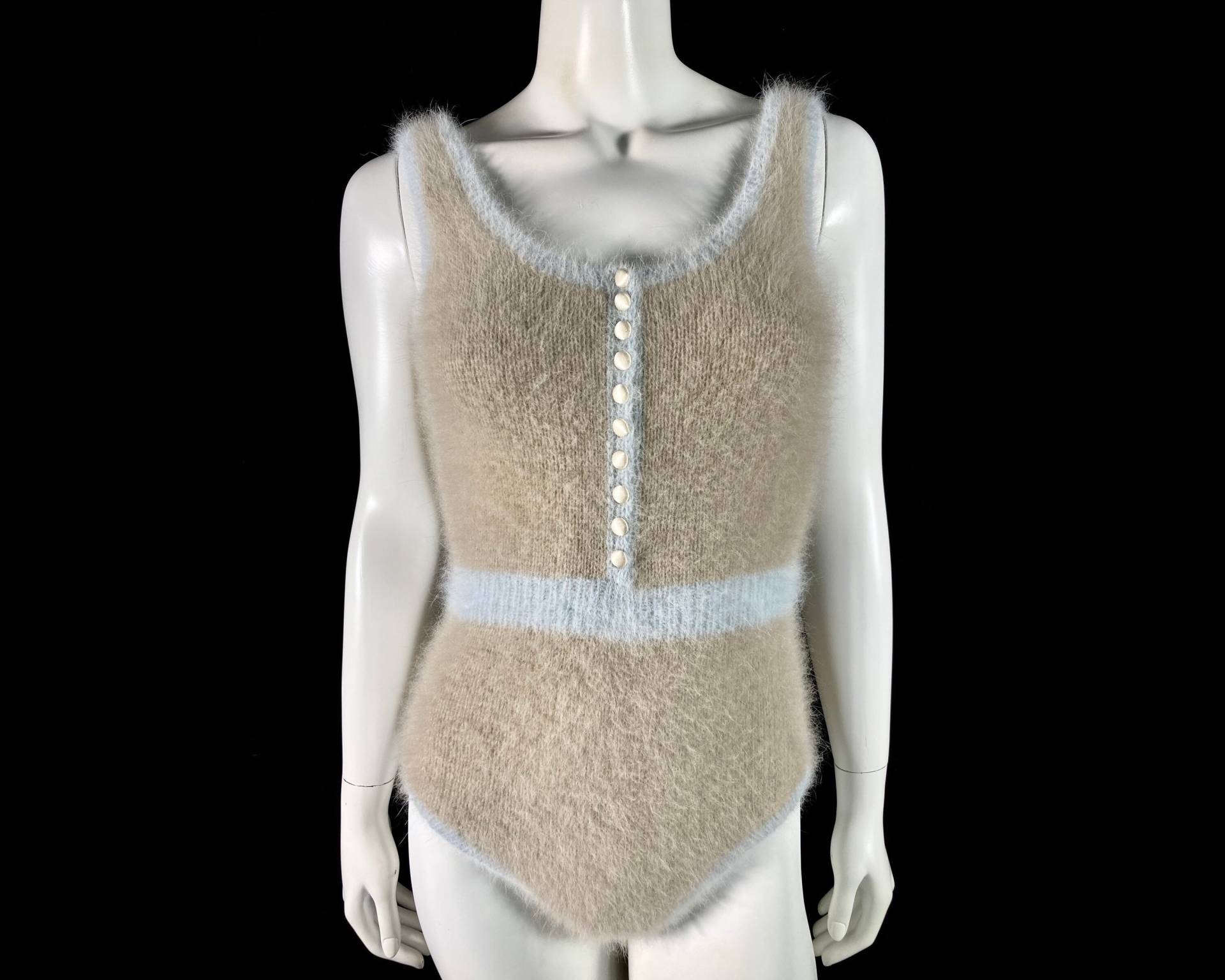 70% Angora Fuzzy Neu Mit Etikett Handgestrickt Ecru Blau Body Dessous Pullover Größe M von FuzzieJones