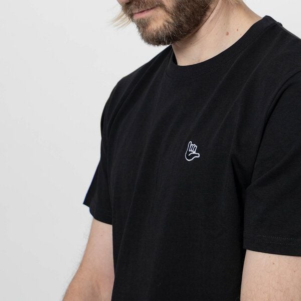 Fyngers Unisex T-Shirt aus Biobaumwolle - Modell HANG LOOSE mit gestickter Veredelung von Fyngers