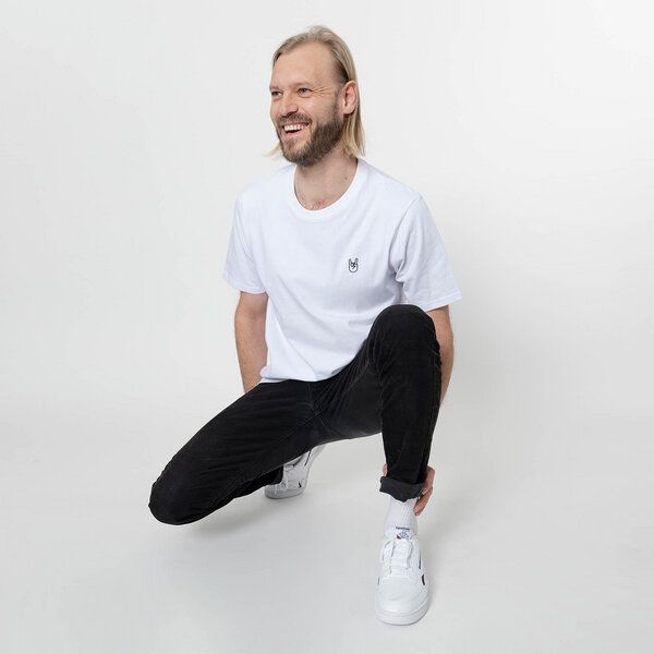 Fyngers Unisex T-Shirt aus Biobaumwolle - Modell ROCK´n´ROLL mit gestickter Veredelung Fyngers Unisex T-Shirt aus Biobaumwolle - Modell ROCK´n´ROLL mit gestickter Veredelung von Fyngers