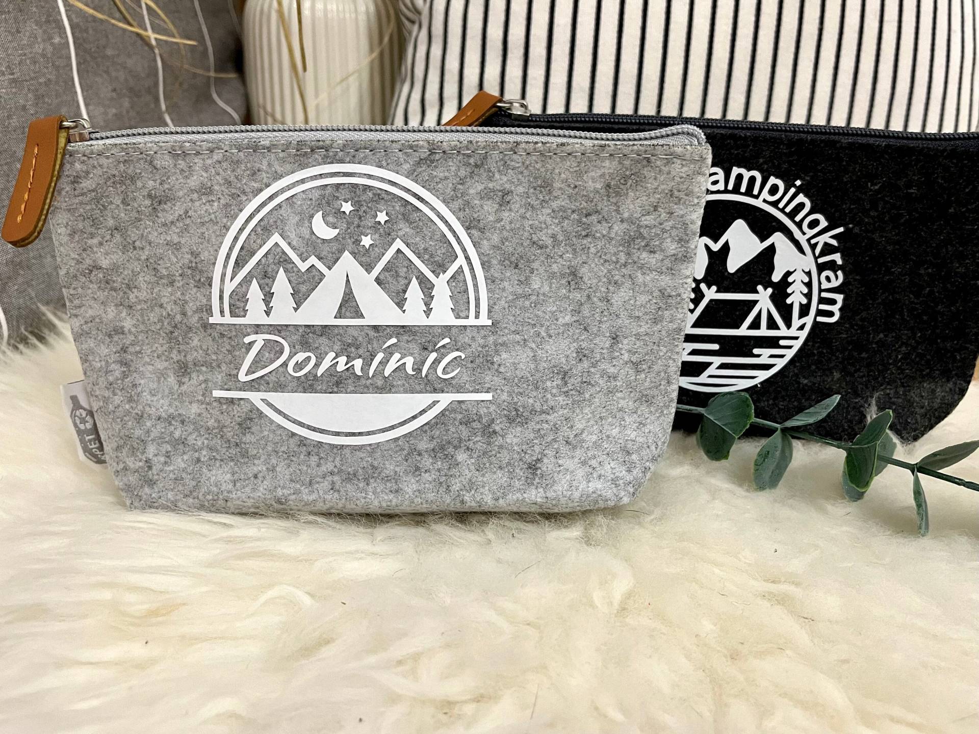 Kosmetiktäschchen Kosmetiktasche Camping Campingkram Camper Mäppchen Tasche Campingtasche Geschenk Filz Filztasche Rpet Geburtstag Kosmetiktäschchen Kosmetiktasche Camping Campingkram Camper Mäppchen Tasche Campingtasche Geschenk Filz Filztasche Rpet Geburtstag von Fynomi