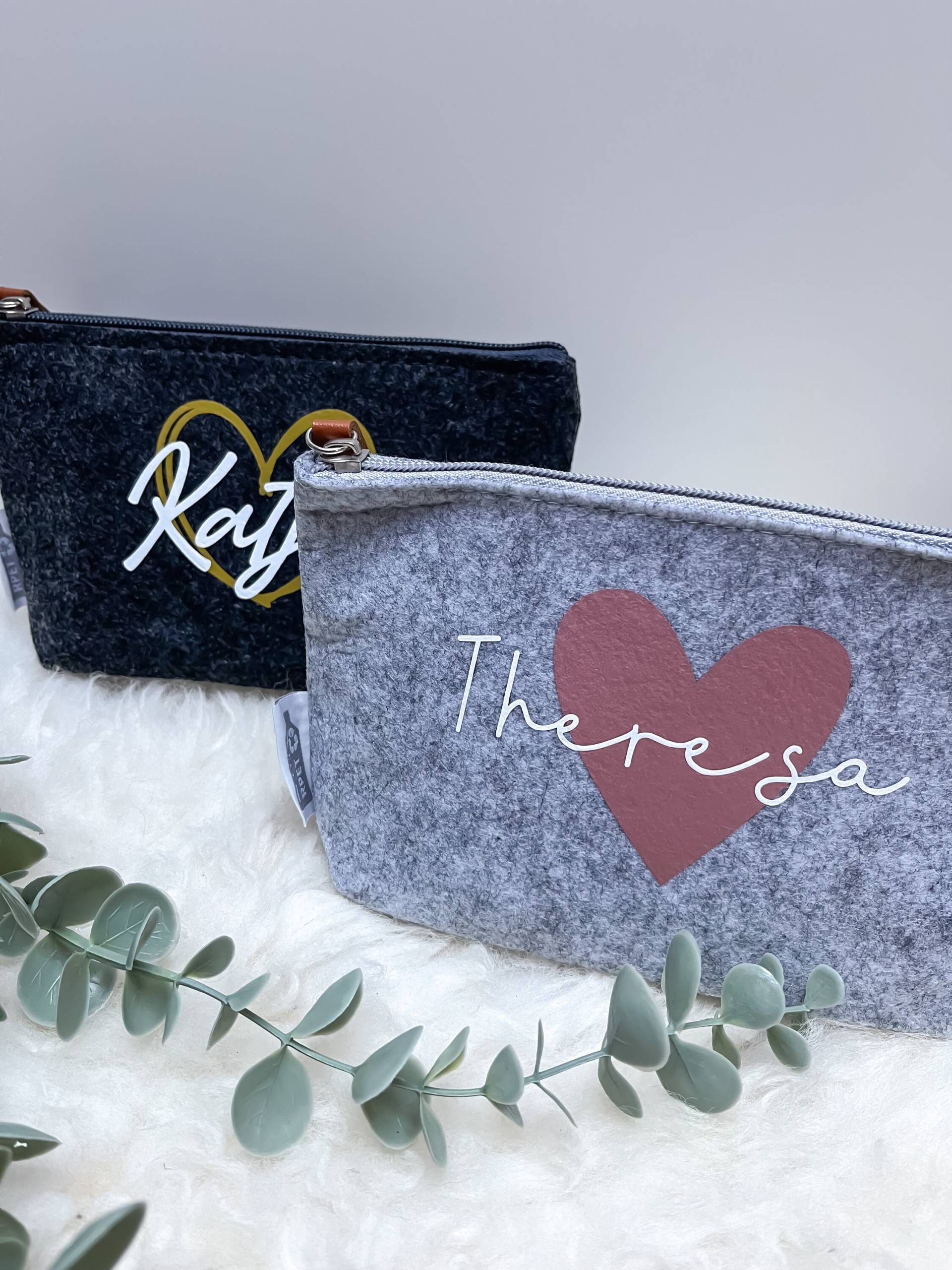 Kosmetiktasche Kosmetiktäschchen Filz Rpet Filztäschchen Täschchen Mäppchen Name Personalisierbar Geschenk Geburtstag Weihnachten Kosmetiktasche Kosmetiktäschchen Filz Rpet Filztäschchen Täschchen Mäppchen Name Personalisierbar Geschenk Geburtstag Weihnachten von Fynomi