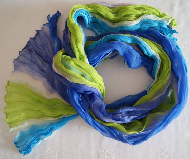 1748 Fundgrube - Crash-Chiffonschal Ca 90x200cm Meeresfarben von GABIKII