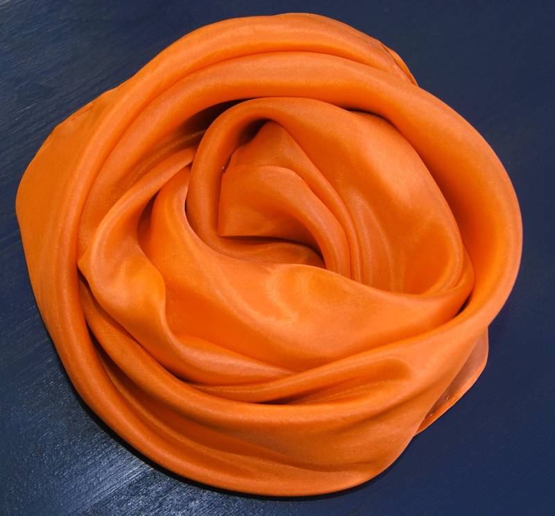 1129 Seidentuch - Orange Uni Ca. 90x90cm 100% Seide von GABIKII