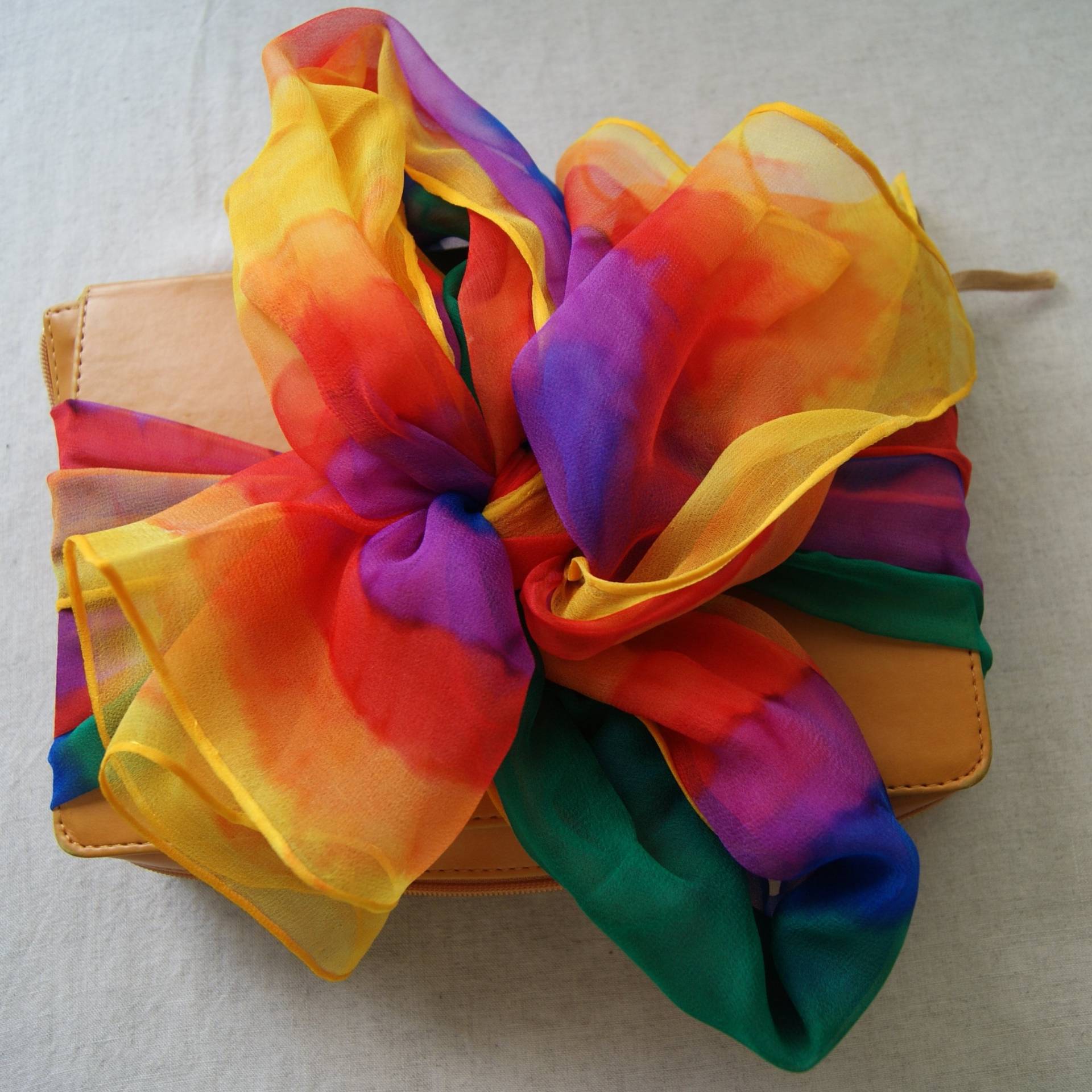 Auswahl - Chiffonschal in Kräftigen Regenbogenfarben 100% Pongé5-Seide von GABIKII