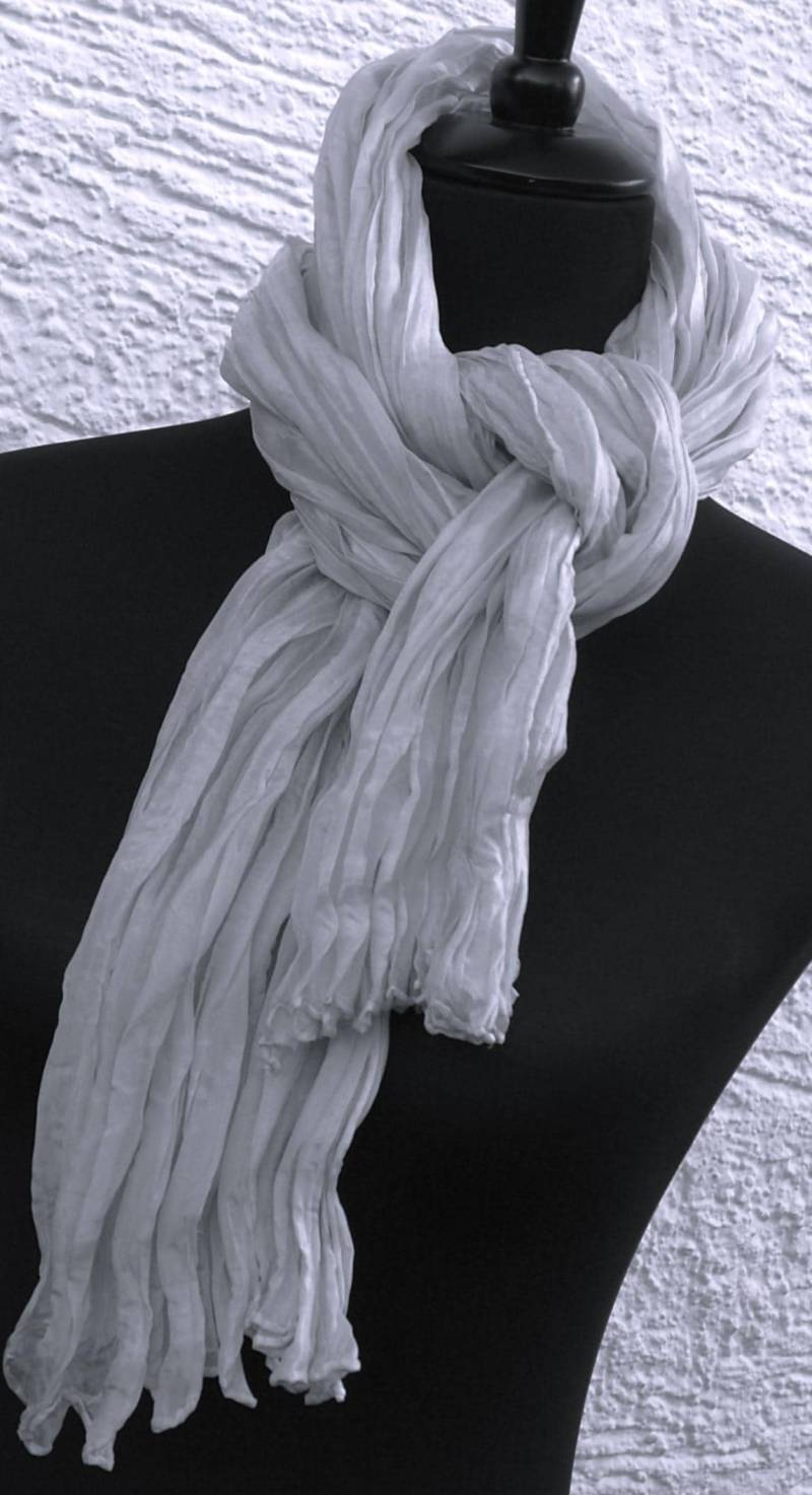 Crash-Seidenschal- Silbergrau Uni - Ausgangsgröße Ca.90x180cm von GABIKII