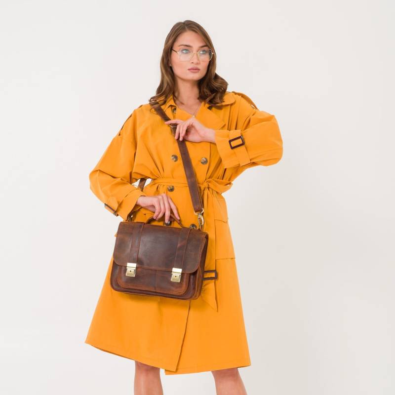 Handgearbeitete Unisex Leder Aktentasche | Ledersatchel Messenger Bag Tan Laptoptasche Umhängetasche Geschenke Für Ihn/Sie von GALATALEATHERSHOP