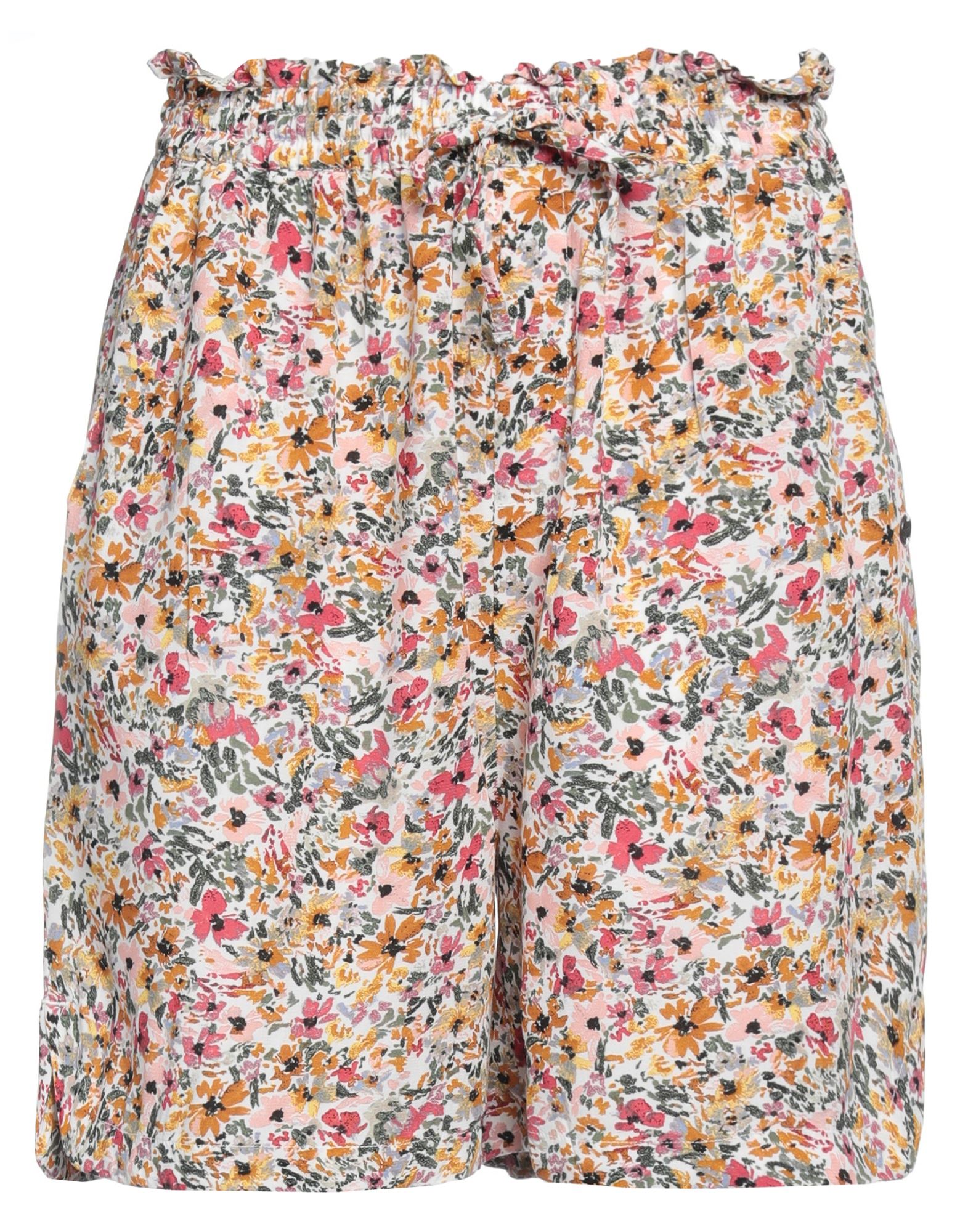 GARCIA Shorts & Bermudashorts Damen Weiß von GARCIA