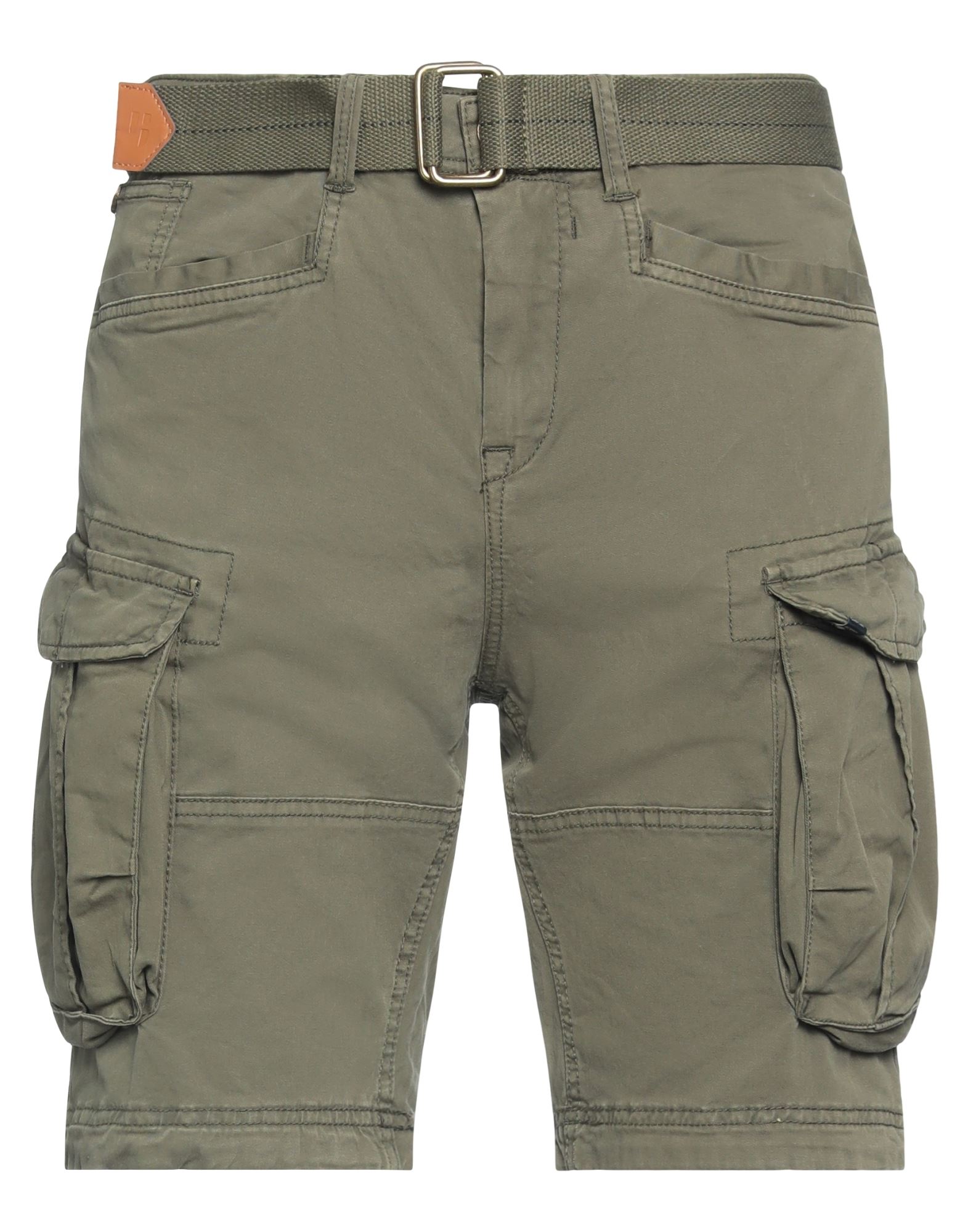 GARCIA Shorts & Bermudashorts Herren Militärgrün von GARCIA