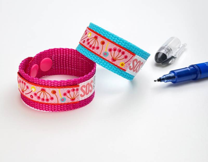 Sos Armband Elternfinder Retroblume/Kinder Telefonnummerarmband Id Notfallarmband Für Türkis Pink Wasserfest Mitwachsend von GARNichtschlecht