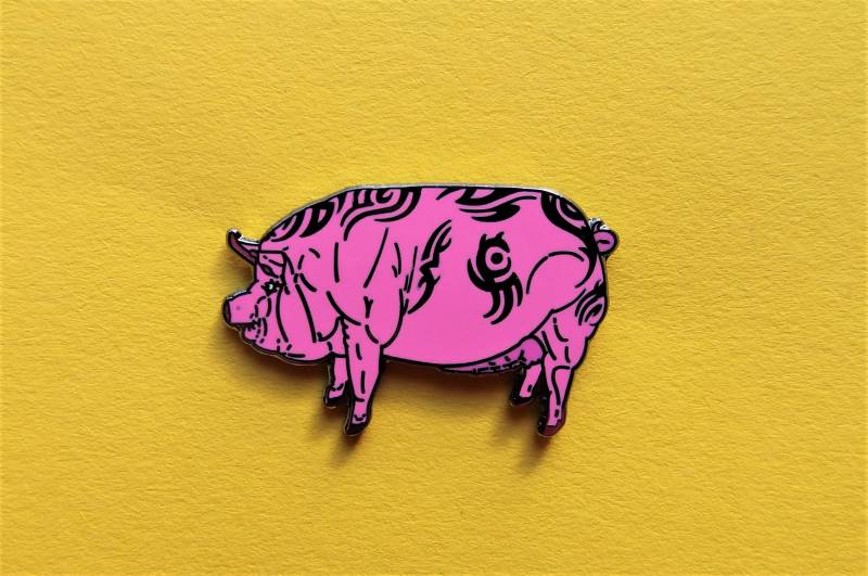 Pin Cerdo Tatuado von GASLANDPARK