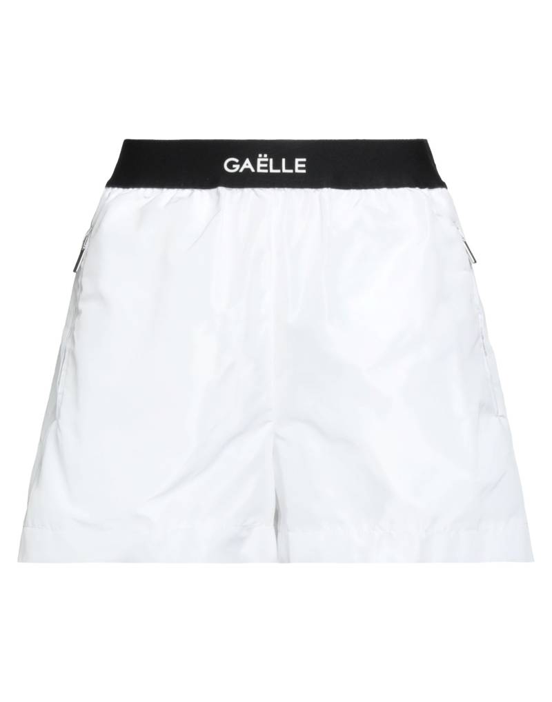 GAëLLE Paris Shorts & Bermudashorts Damen Weiß von GAëLLE Paris