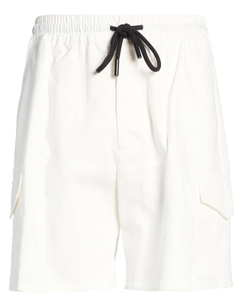 GAëLLE Paris Shorts & Bermudashorts Herren Weiß von GAëLLE Paris