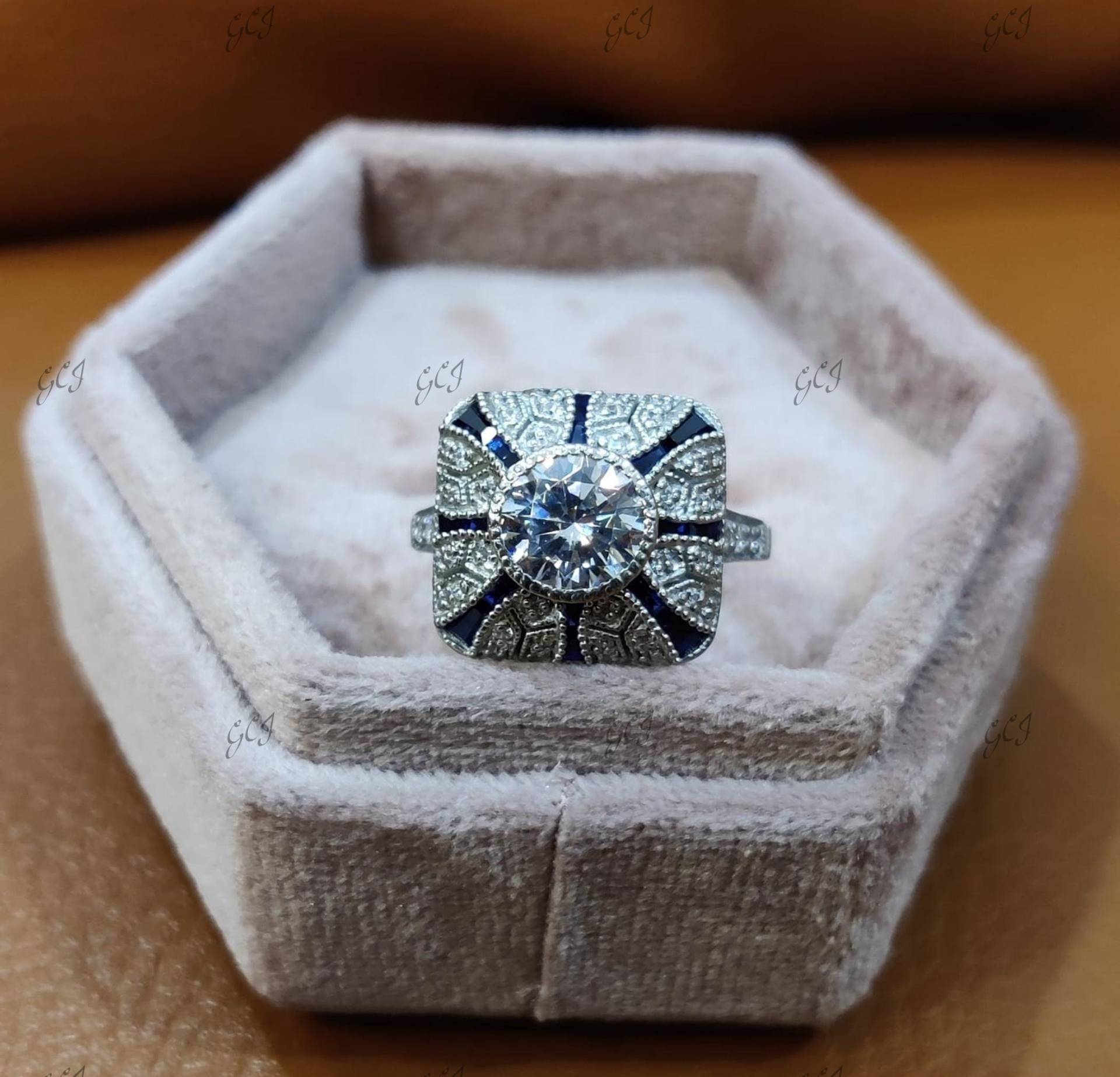 Antiker Diamant-Verlobungsring Mit Weißem Rundschliff 2.20 Ct in 925Er Sterlingsilber, Vintage-Verlobungsringe, Geschenk Für Frauen, Art-Deco-Ring Antiker Diamant-Verlobungsring Mit Weißem Rundschliff 2.20 Ct in 925Er Sterlingsilber, Vintage-Verlobungsringe, Geschenk Für Frauen, Art-Deco-Ring von GCJEWELIN
