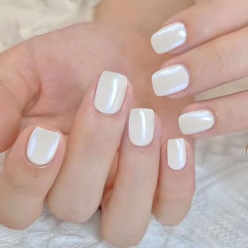 24 Stück Press on Nails Kurz, mit Kleberpads Künstliche Nägel zum Aufkleben Falsche Fingernägel Fake Kunstnägel Maniküre DIY Nagelkunst für Frauen Damen Hochzeit Weihnachten Neujahr von GEBETTER
