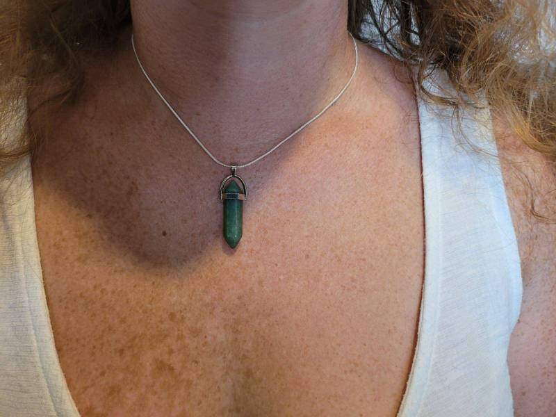 Aventurin Kristall Punkt Heilstein Anhänger 16" 18" 20" 22" 24" Unisex Free Uk Versand + Geschenktasche Chg2 von GECKOSPIRITUS