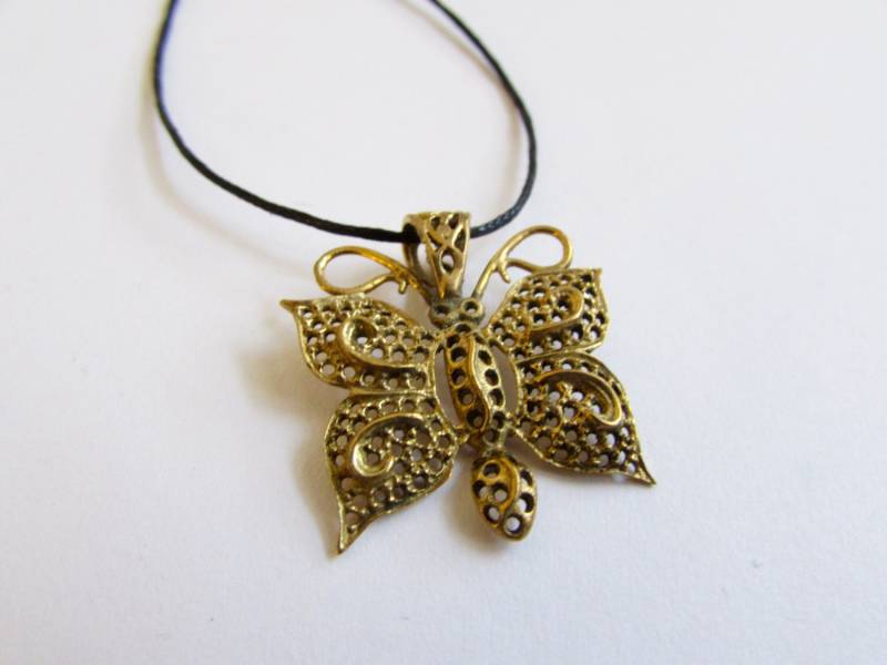 Schmetterling Anhänger An Wachs Kordel Einstellbare Unisex Uk Versandkostenfrei + Geschenk Tasche Ch3 von GECKOSPIRITUS