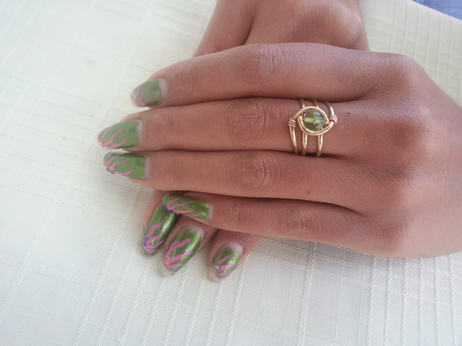 Peridot Ring 14K Gold Filled, Verstellbarer Edelstein Peridot Ring 14K Gold Filled, Verstellbarer Edelstein von GEMFOREST