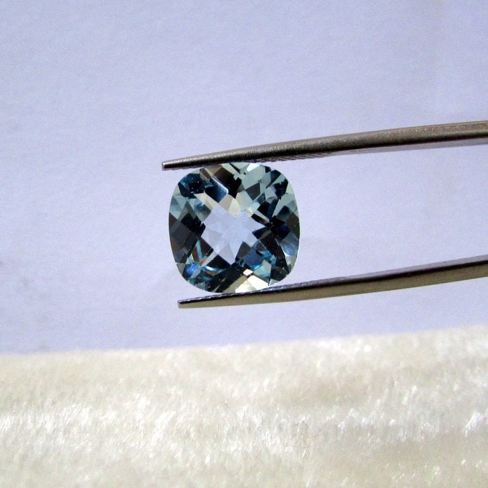 1Pcs 2.50 Cts Natürliche Sky Blue Topas Sq Kissen 8 Mm Cheker Brett Geschnitten von GEMSONLY