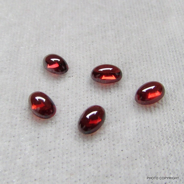 Granat Oval 4 X 6 Mm Cabochon 6X4Mm Glatte Aaa Qualität Mosambik Geburtsstein Januar Edelstein Preisvorschläge von GEMSONLY
