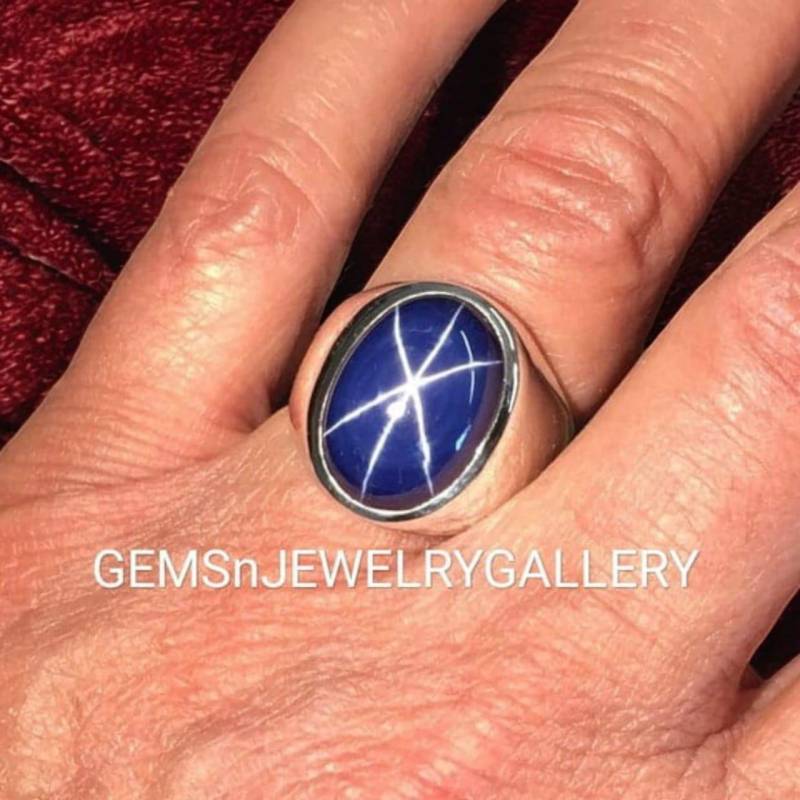Lindy Star Saphir Herrenring, Massiver Silberring, Six Line Blue Gem Ring, Jubiläumsring von GEMSnJEWELRYGALLERY