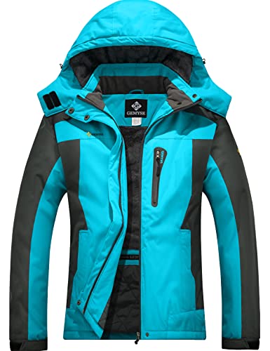 GEMYSE Damen Wasserdichte Berg-Skijacke Winddichte Fleece Outdoor-Winterjacke mit Kapuze (Hellblau Grau,2XL) von GEMYSE