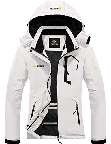 GEMYSE Damen Wasserdichte Berg-Skijacke Winddichte Fleece Outdoor-Winterjacke mit Kapuze (Weiß,2XL) von GEMYSE