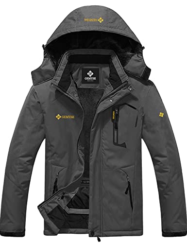 GEMYSE Herren Wasserdichte Berg-Skijacke Winddichte Fleece Outdoor-Winterjacke mit Kapuze (Eisen Grau,2XL) von GEMYSE