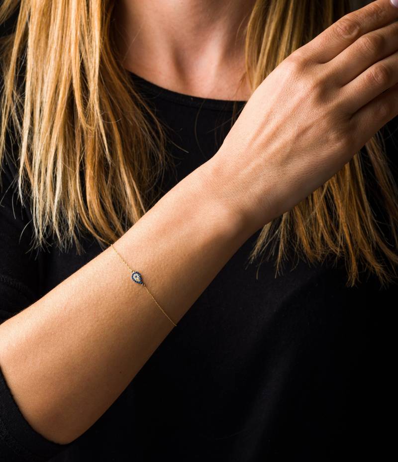 14K Gold Evil Eye Armband, Zirkon Tear Drop Minimal Massivgold Armband von GEORGEARTJEWELS