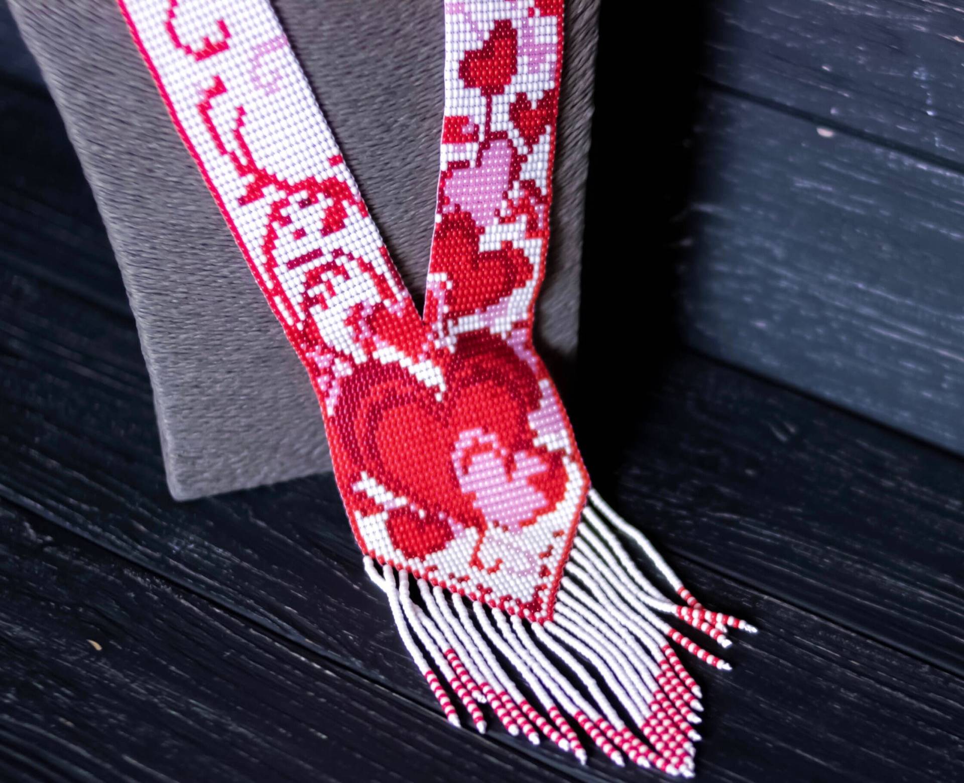 Rotes Herz Lange Quaste Häkeln Boho Halskette Frau Schmuck Idee Love Hippie Perlenkette Ukrainian Rotes Herz Lange Quaste Häkeln Boho Halskette Frau Schmuck Idee Love Hippie Perlenkette Ukrainian von GERDANA