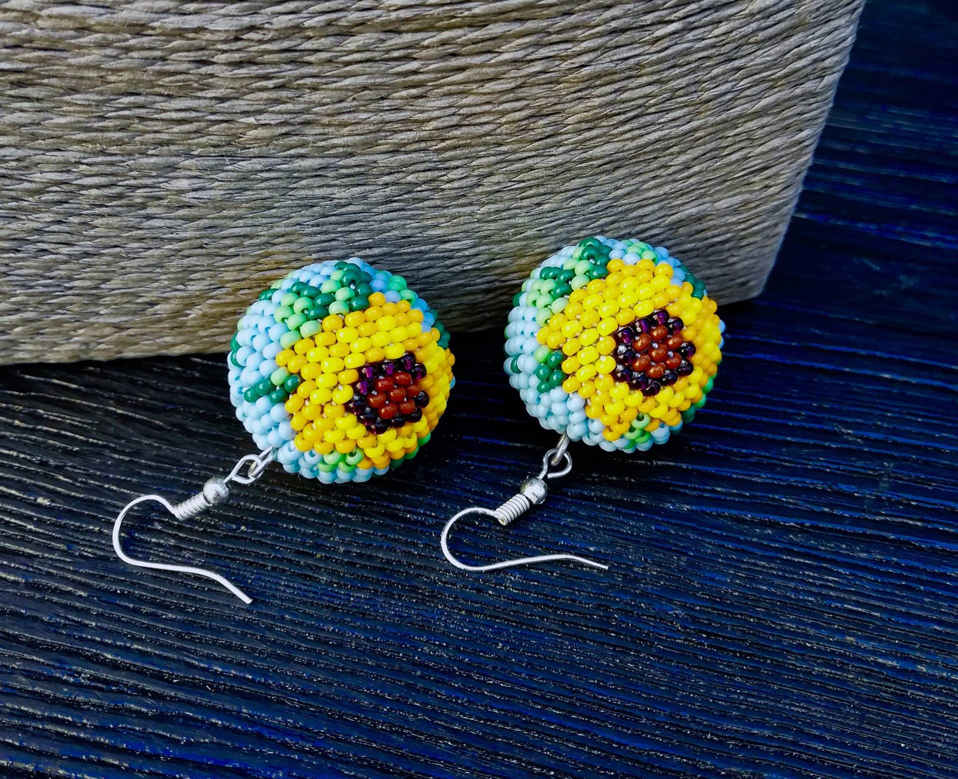 Sonnenblumen Samen Perlen Häkelohrringe Blaue & Gelbe Perlenarbeit Sonnenblumen Samen Perlen Häkelohrringe Blaue & Gelbe Perlenarbeit von GERDANA