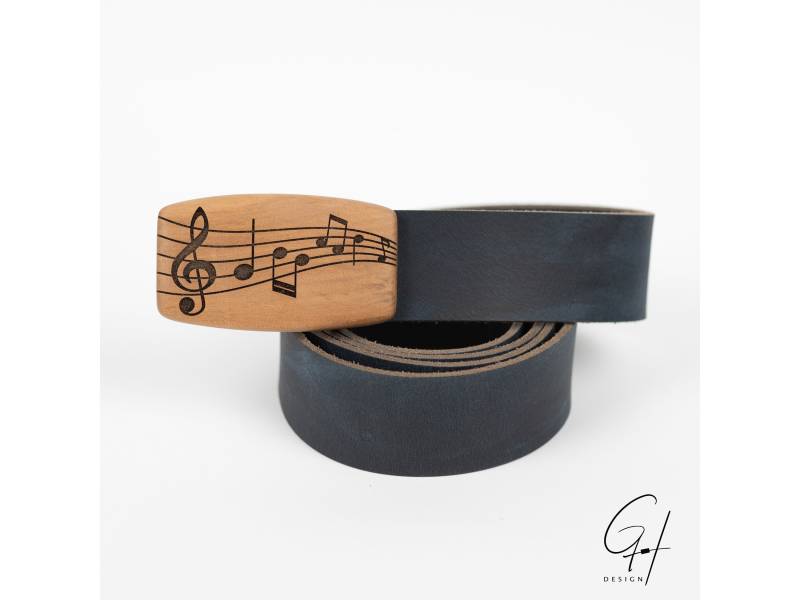 Ledergürtel Mit Notenschlüssel Motiv Auf Birnenholz Gürtelschnalle/Musikergürtel Musiknoten von GHdesignHofschwaiger