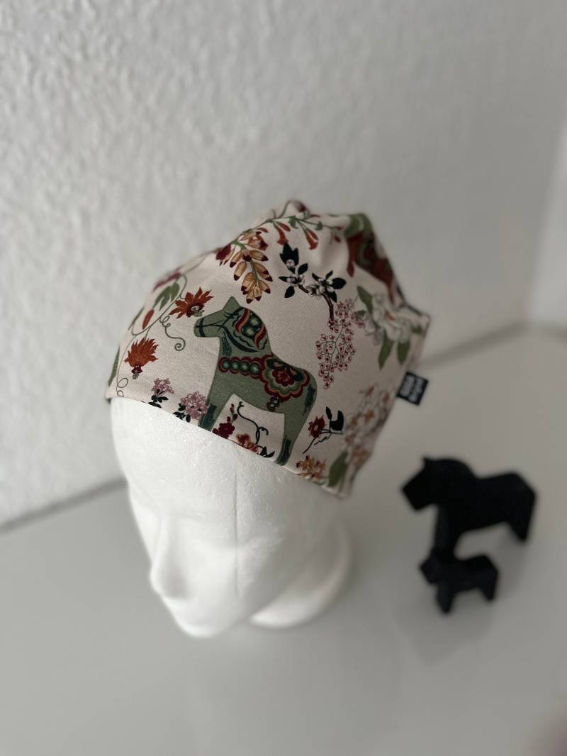 Beanie - Mütze Dala Pferde Beanie - Mütze Dala Pferde von GIGAOriginal
