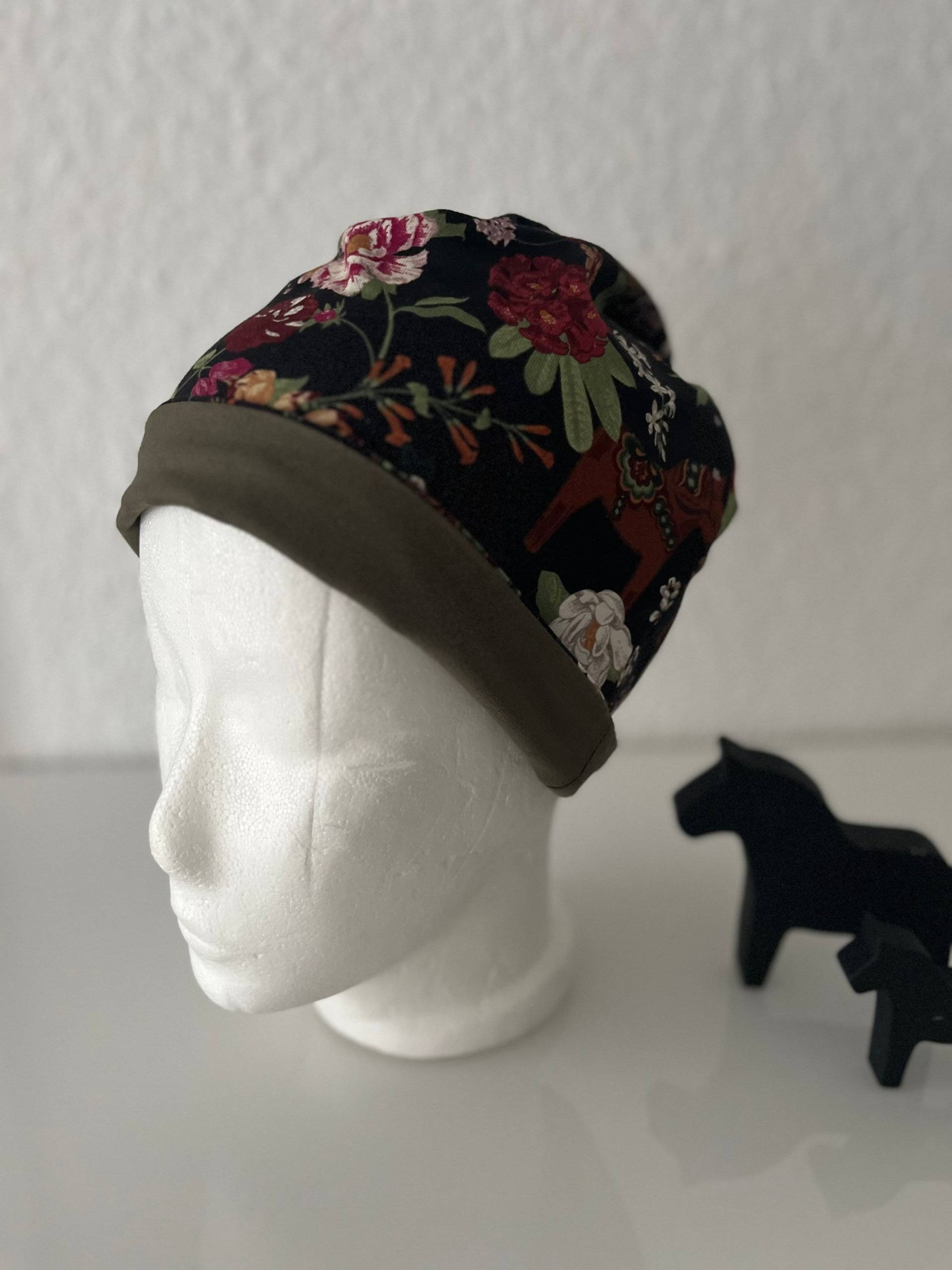 Beanie - Mütze Dala Pferde von GIGAOriginal