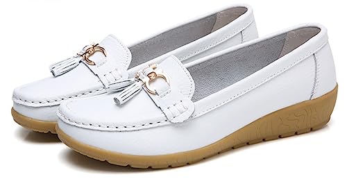 Klassische Penny Loafers für Frauen Slip On Leder Leichtgewicht Komfort Gummisohle Flats Schuhe Mode Damen Quaste atmungsaktiv Krankenschwester Walking Schuhe (Color : White, Size : 35 EU) von GIKLEIYHW